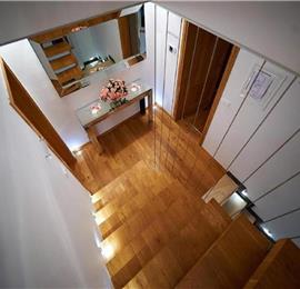 4 bedroom hilltop villa with pool near Jesenice, sleeps 8